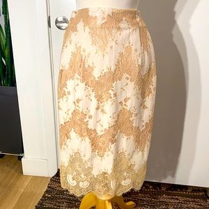 Elegant pencil cut skirts